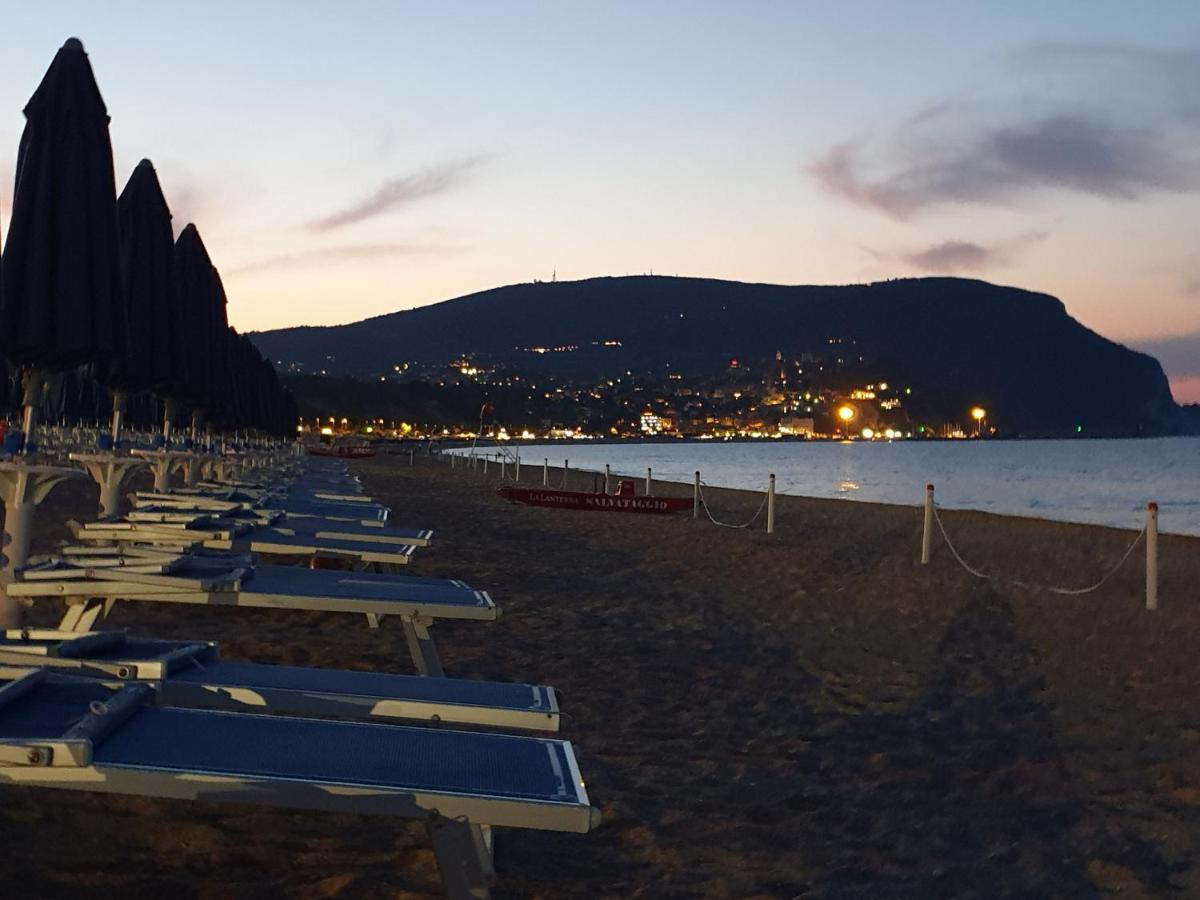 La Dolce Vita Castelfidardo Δωμάτιο φωτογραφία